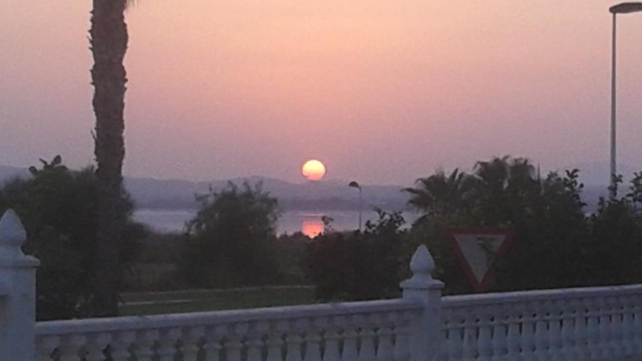 Bnb Casa Frente Al Lago Rosa Torrevieja Eksteriør bilde